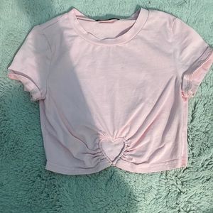 Cropped T shirt with Heart ring